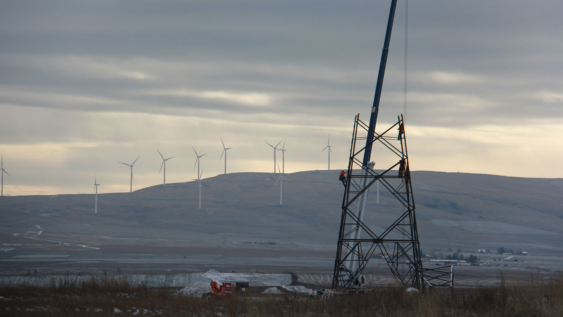 Big Eddy-Knight - steel tower construction